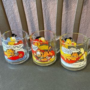💖SOLD Vintage Garfield Mugs